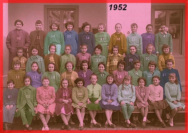 ECOLE BERTHELOT FILLES 1952 CM2.jpg